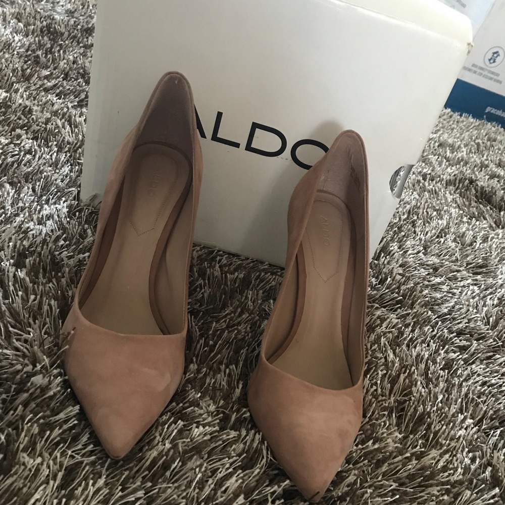 ONLY WORN ONCE Aldo Heels...👠👑